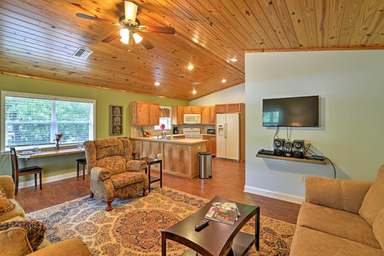 Crystal River Cottage On 1 Acre With Deck And Porch! Yankeetown Exterior foto