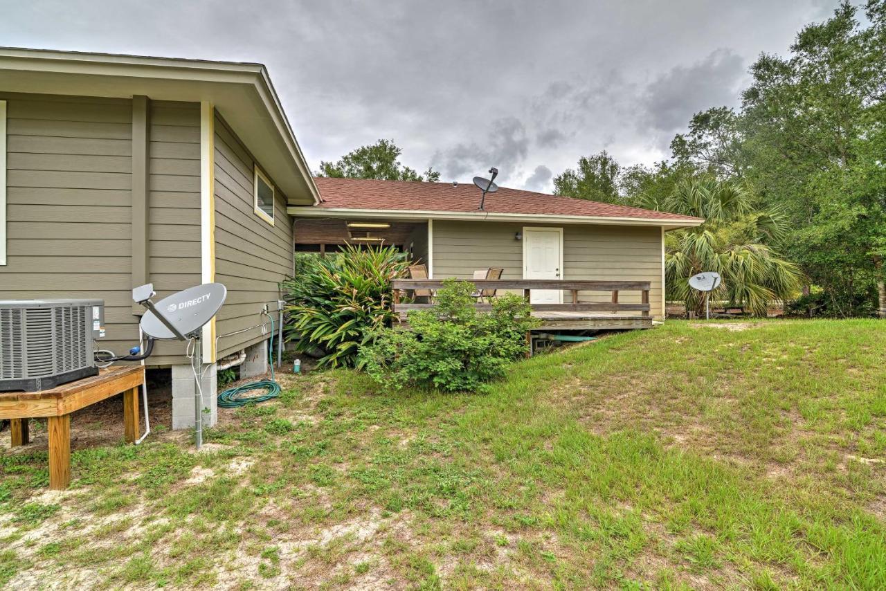 Crystal River Cottage On 1 Acre With Deck And Porch! Yankeetown Exterior foto