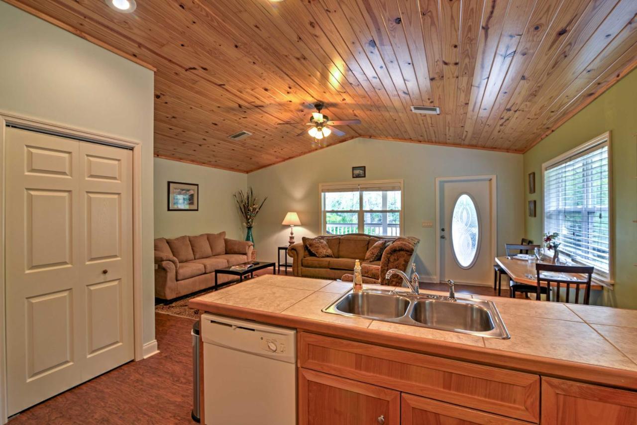 Crystal River Cottage On 1 Acre With Deck And Porch! Yankeetown Exterior foto
