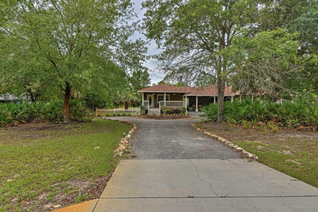Crystal River Cottage On 1 Acre With Deck And Porch! Yankeetown Exterior foto